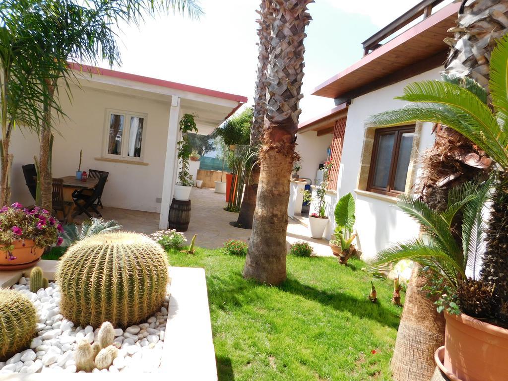 Raggio Di Sole Parcheggio Privato Bed & Breakfast